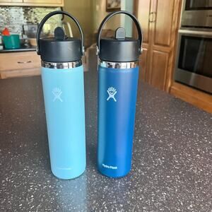 Hydro Flask (2) Wide Flex Straw Cap 24 oz 1 is Indigo & 1 is Lt blue